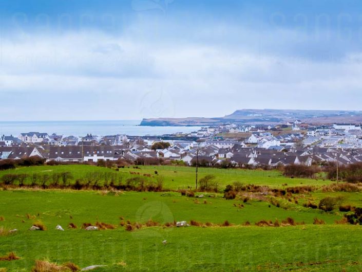 Vista della cittadina nei pressi del Castello di Dunluce, in Irlanda del nord © Sara Sangalli